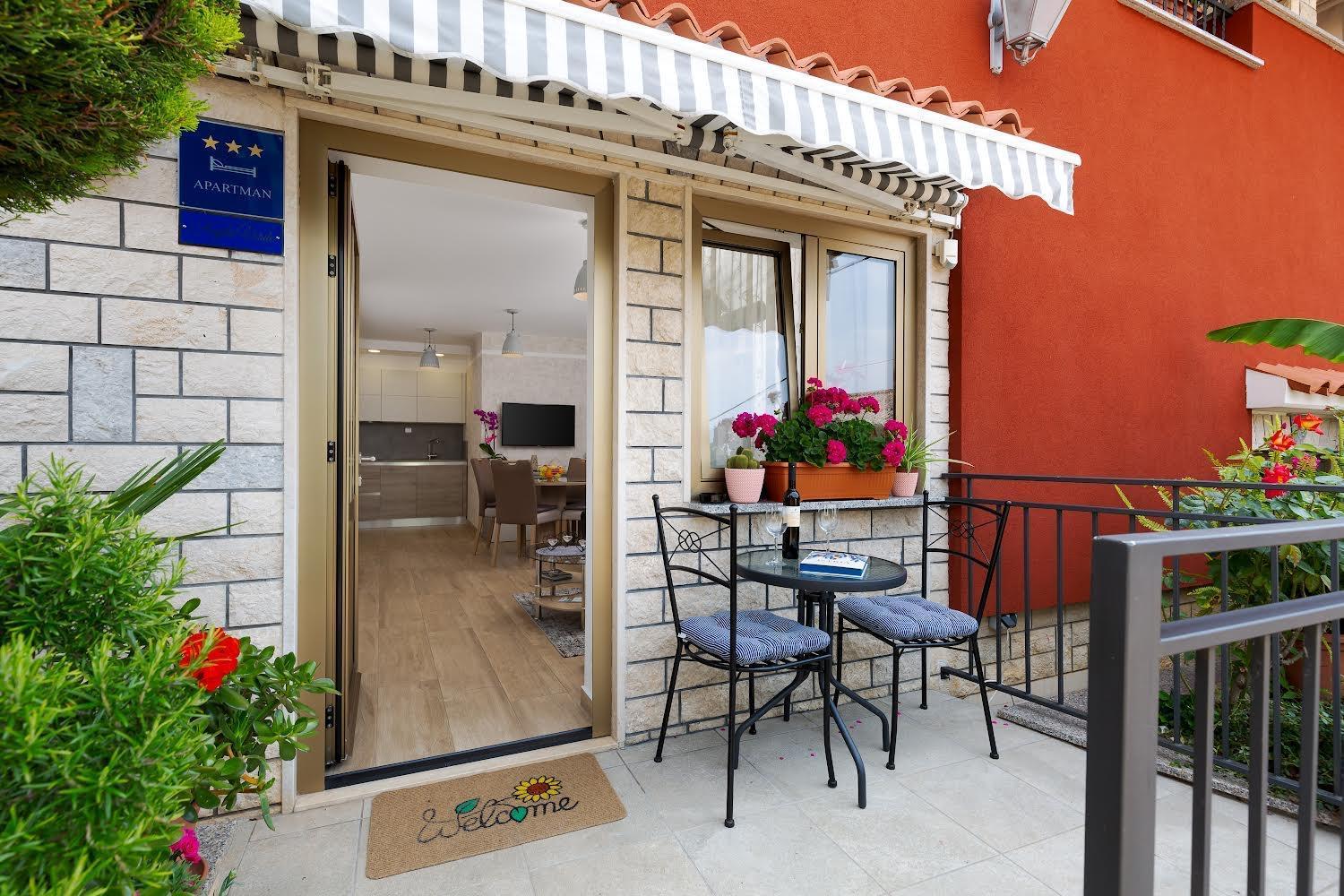 Apartman Angolo Verde Vizinada Luaran gambar